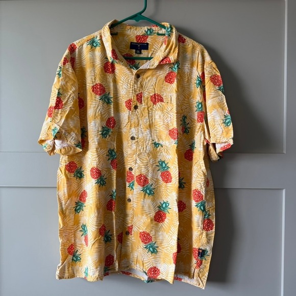 Margaritaville Other - Margaritaville Button Down Shirt Mens XXL Yellow Pineapple Tropical Short Sleeve